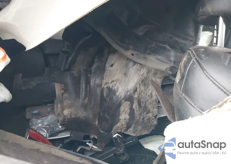 2019 Jeep Cherokee Latitude Plus 4X4 z USA, uszkodzony, nr VIN 1C4PJMLX8KD107272